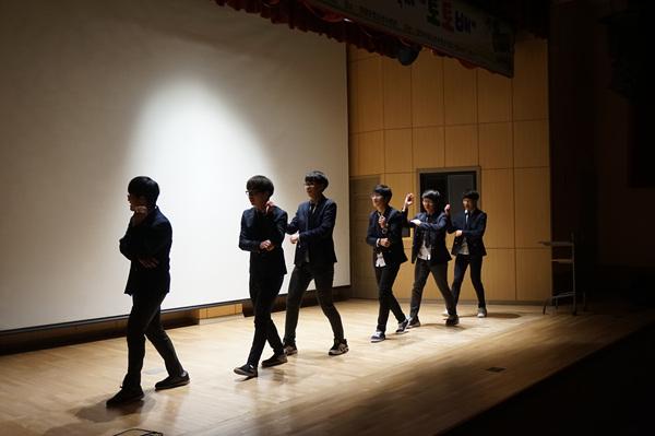 토요일 토요일은 배리어(토토배) 문화축제 고2 댄스영상(2016년2월27일)